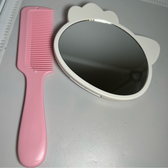 Hello Kitty Make Up Mirror Comb Pink White Gift Birthday - Picture 6 of 9